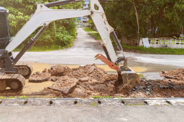 Water Line Excavation in Youngstown